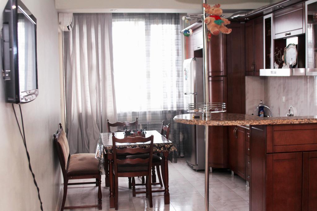 Apartment Rustaveli 57 바투미 외부 사진